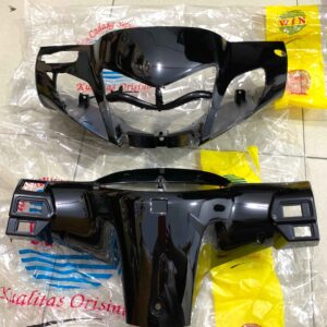 Batok Totok Depan Belakang Front Rear Handle Cover KARISMA D KARISMA X LOBANG BAUT HITAM CAKRAM 2003 2004 2005 Merk WIN