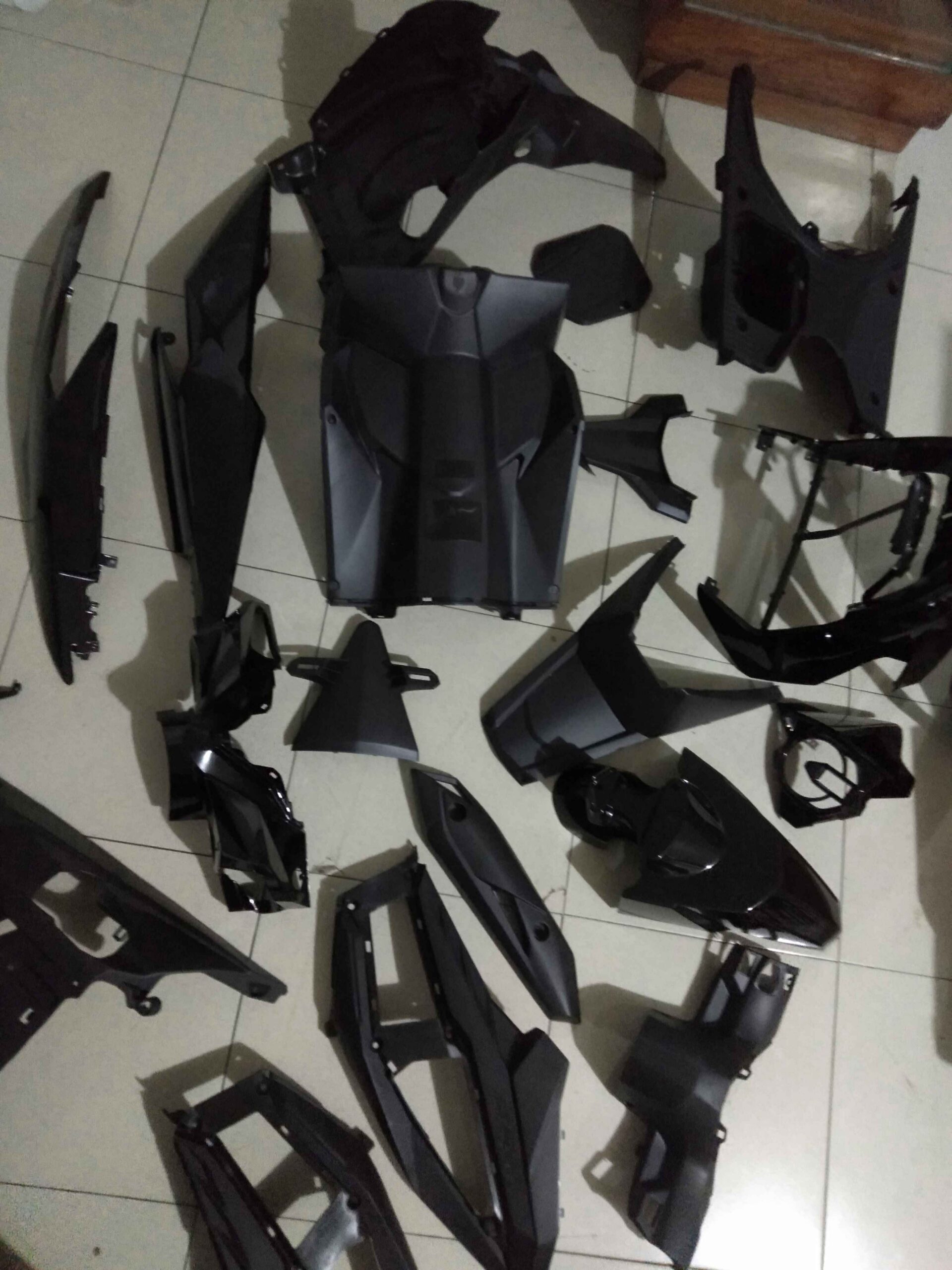 Complete Komplit Full Set 17 ITEM Body Bodi BEAT ECO ESP HITAM K81 AGUSTUS 2016 2017 2018 2019 MERK WIN