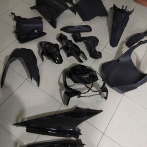 Complete Komplit Body Bodi Kap FULL Set 13 ITEM Body Bodi BEAT KARBU HITAM KVY 2010 2011 2012 Merk Win